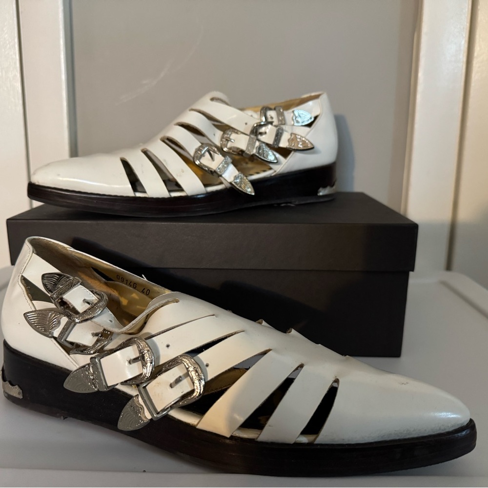 Toga Pulla Women's White Buckle Shoes, Sz 40